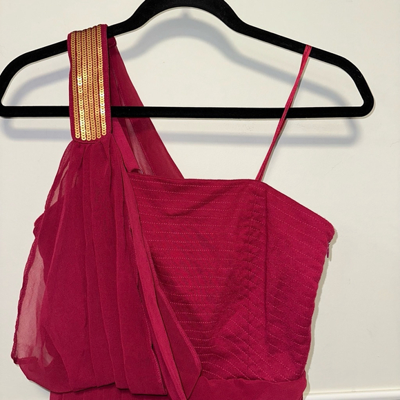 Women's Lulumari Burgundy formal party off the shoulder Dress Size S gold sequin - Picture 2 of 12